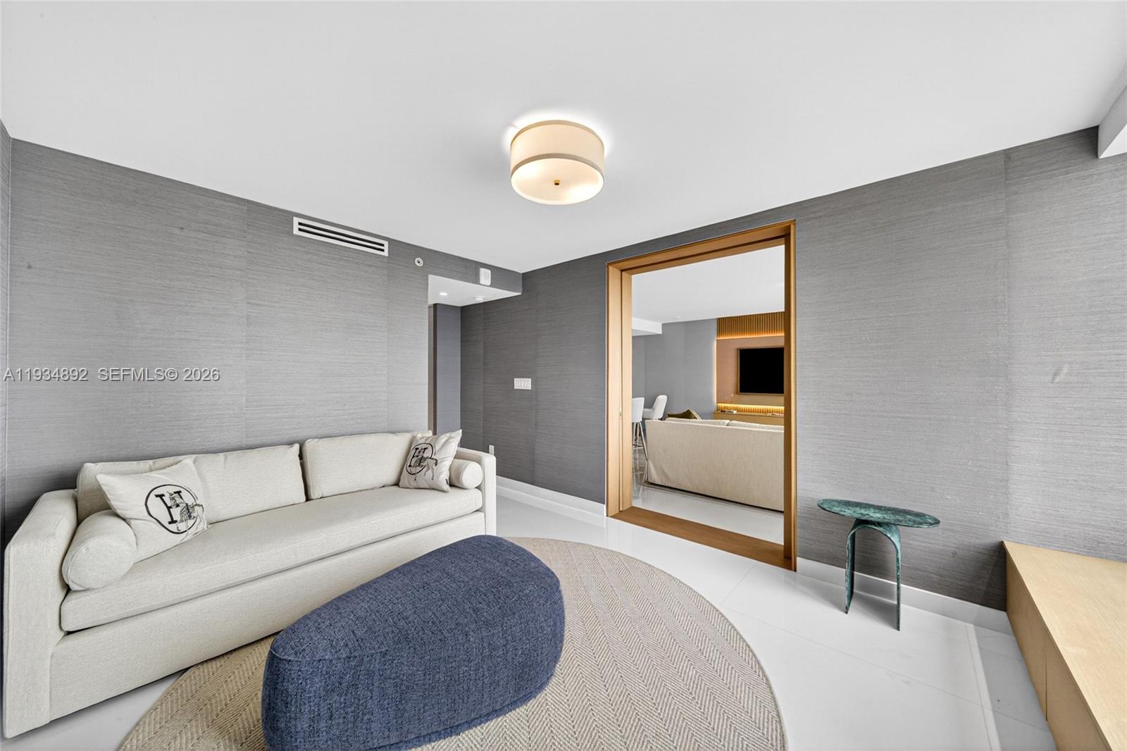 SOUTH POINTE TOWERS CONDO - Residential