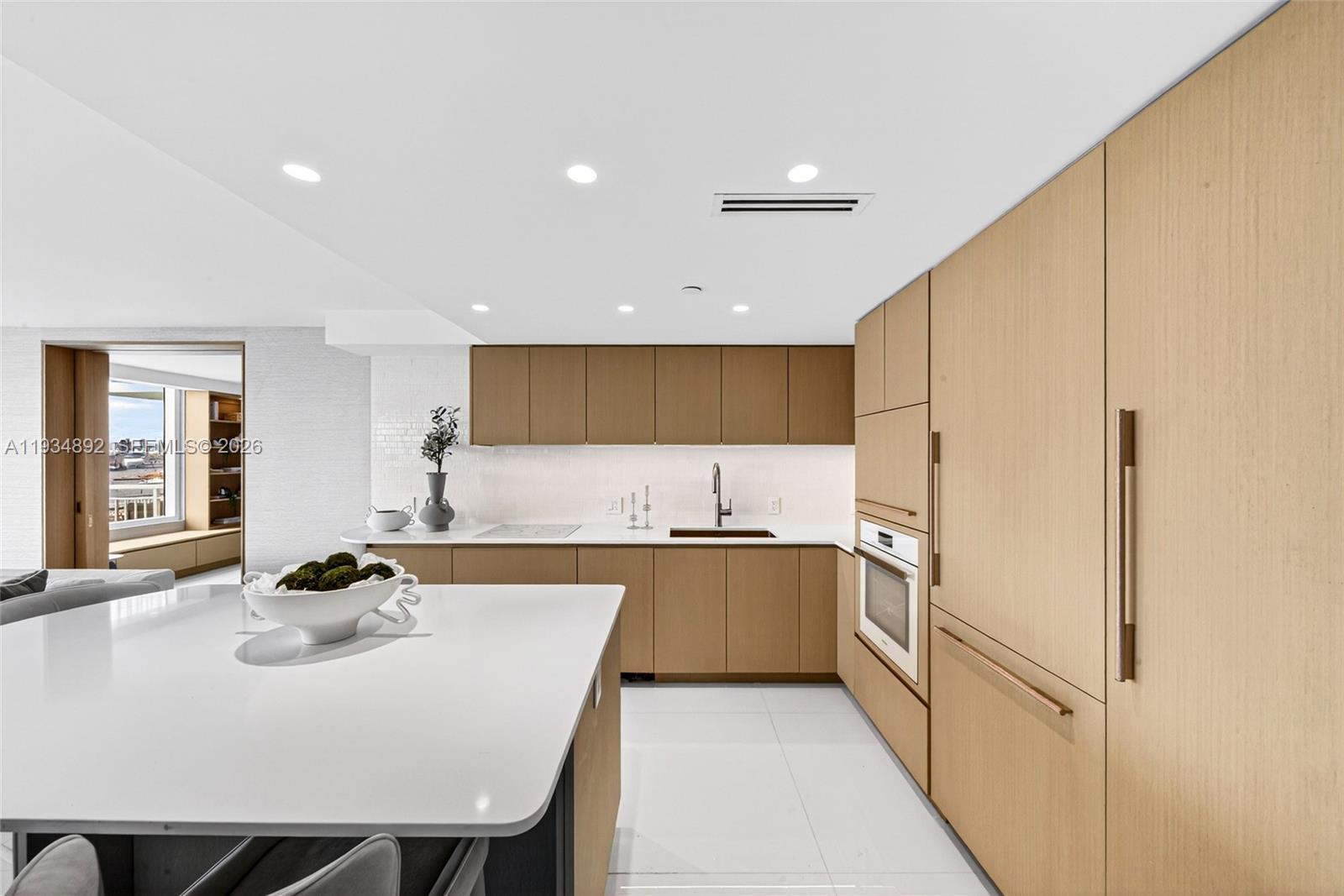 SOUTH POINTE TOWERS CONDO - Residential