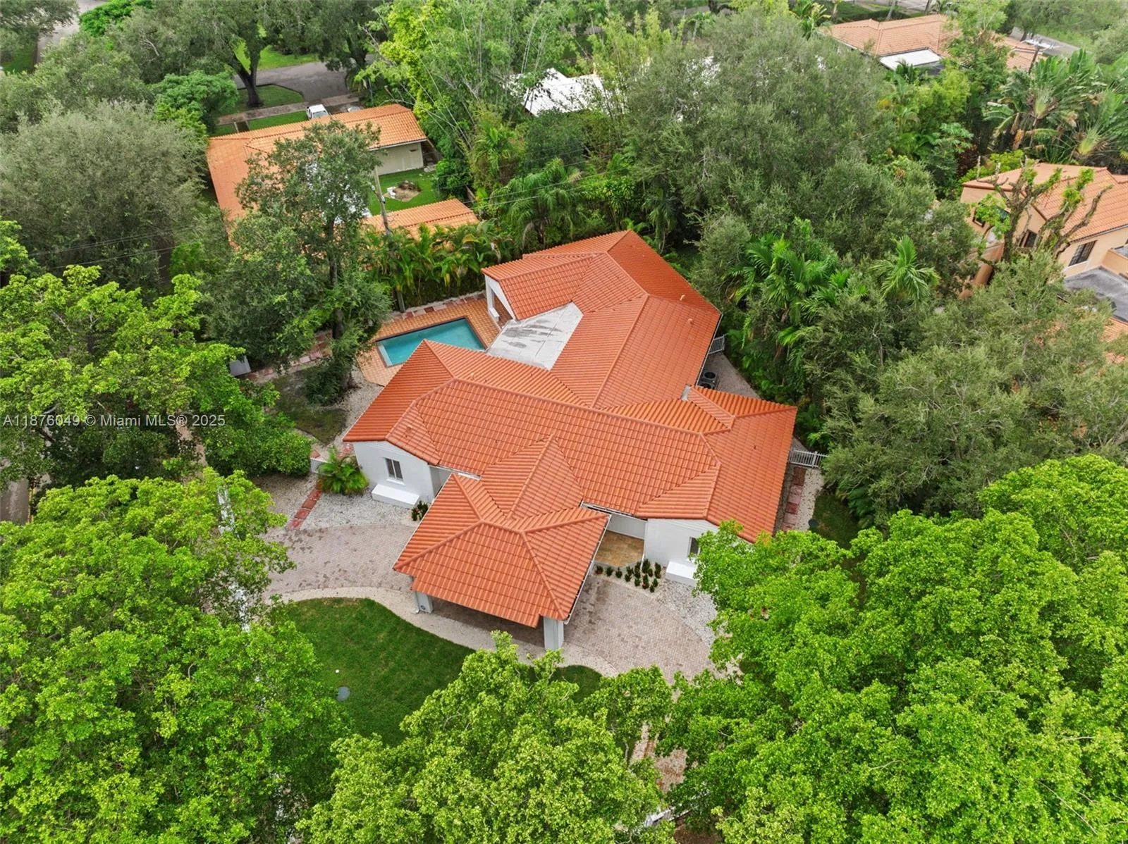 Coral Gables, Florida 33134, United States, 5 Bedrooms Bedrooms, ,4 BathroomsBathrooms,Residential,Active,216302