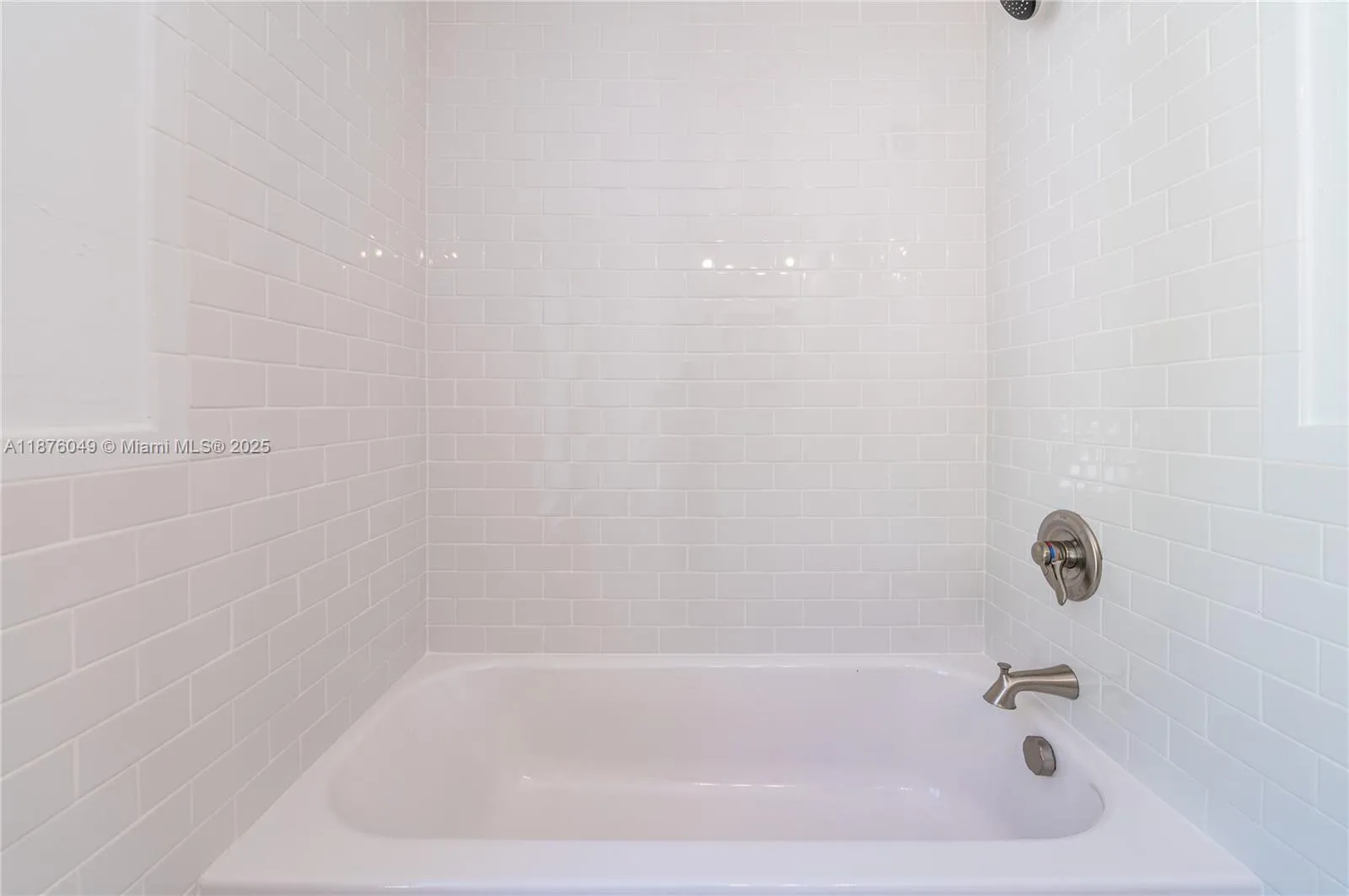 Coral Gables, Florida 33134, United States, 5 Bedrooms Bedrooms, ,4 BathroomsBathrooms,Residential,Active,216302