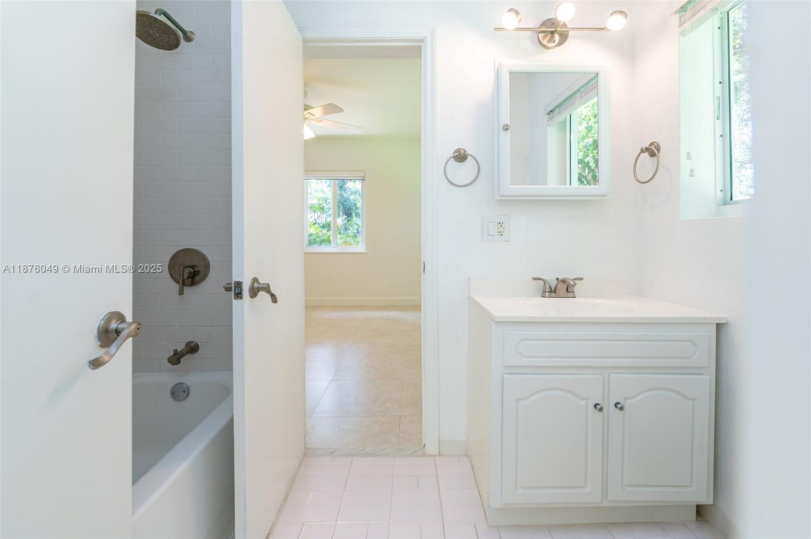 CORAL GABLES SEC E - Residential