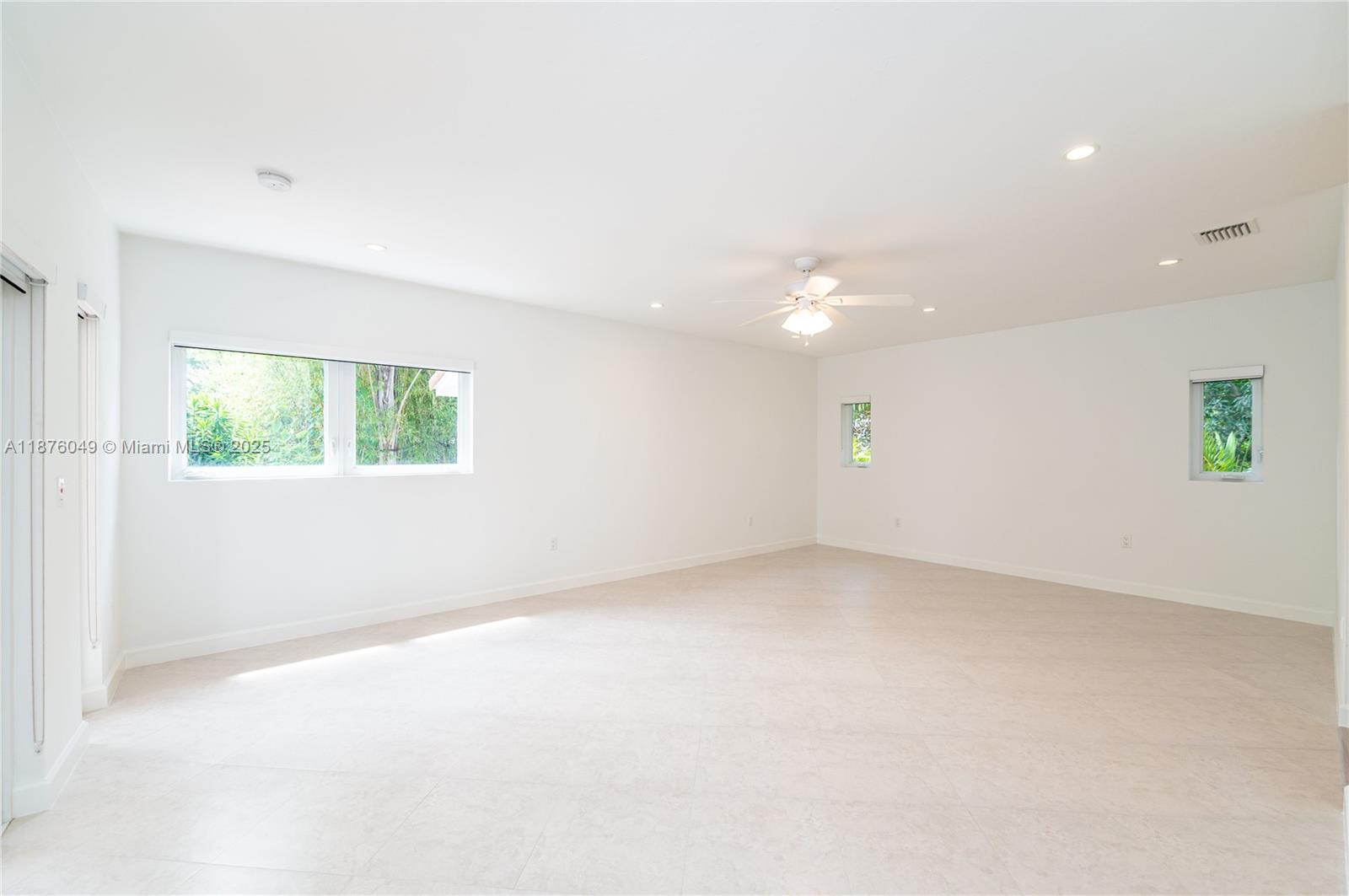 CORAL GABLES SEC E - Residential
