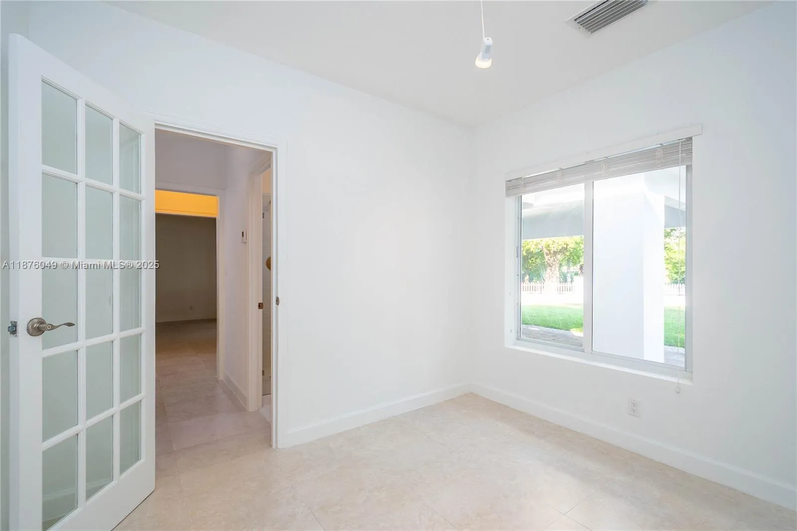 Coral Gables, Florida 33134, United States, 5 Bedrooms Bedrooms, ,4 BathroomsBathrooms,Residential,Active,216302