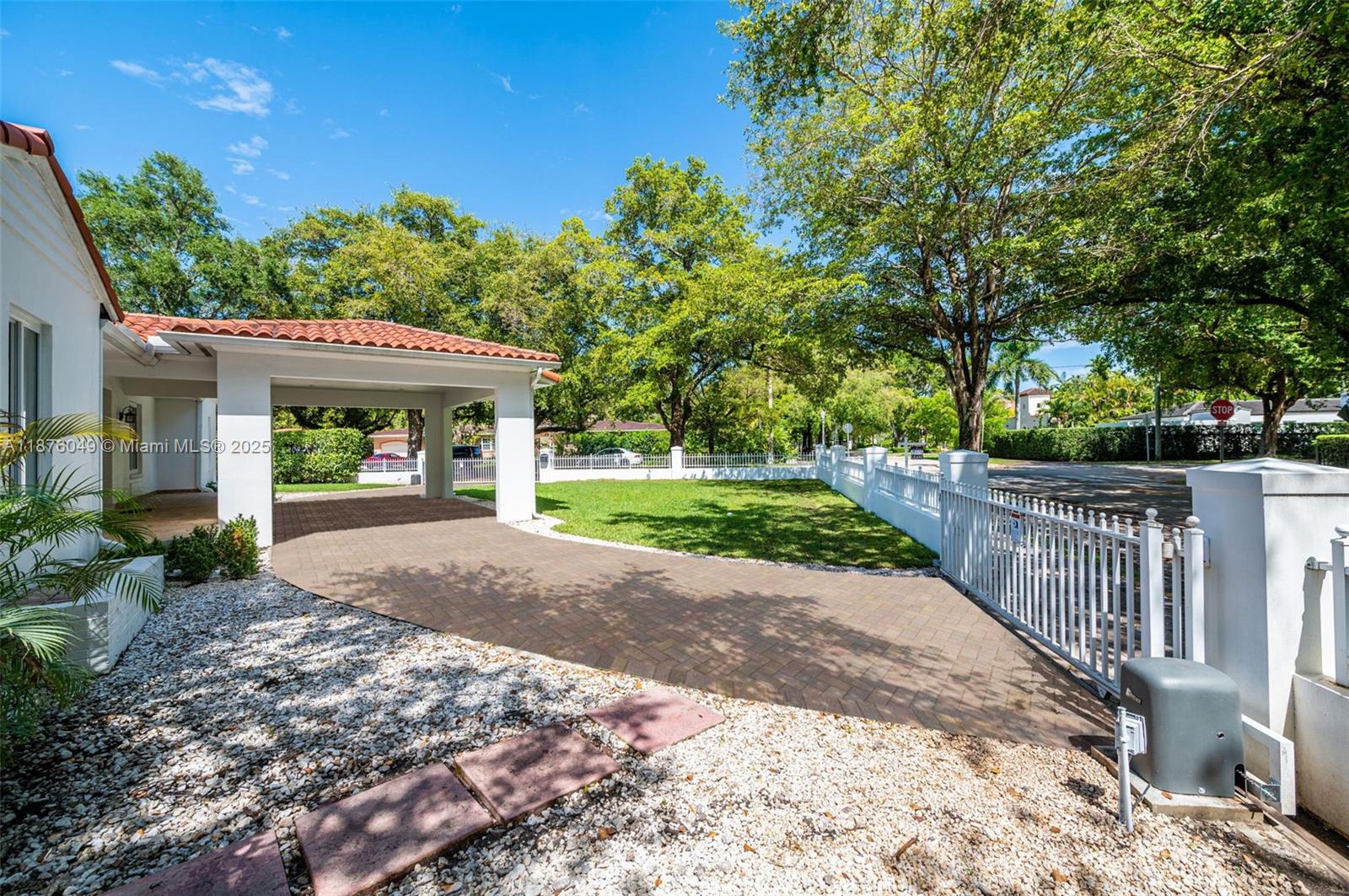 CORAL GABLES SEC E - Residential