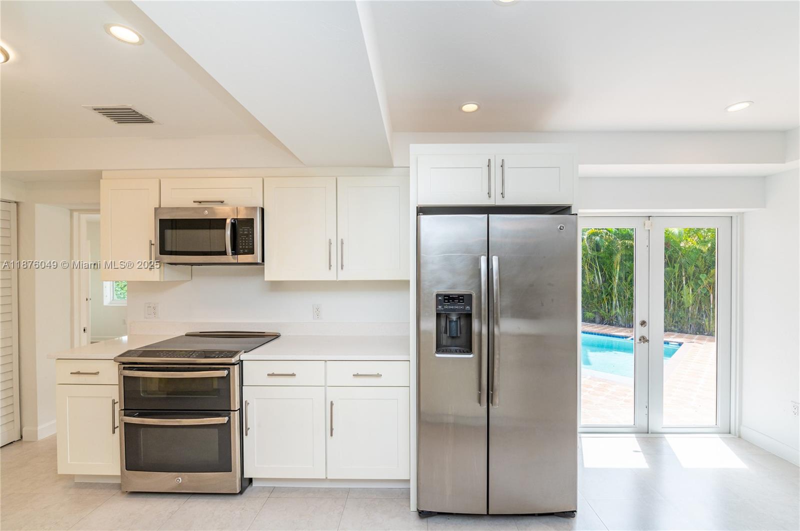 CORAL GABLES SEC E - Residential