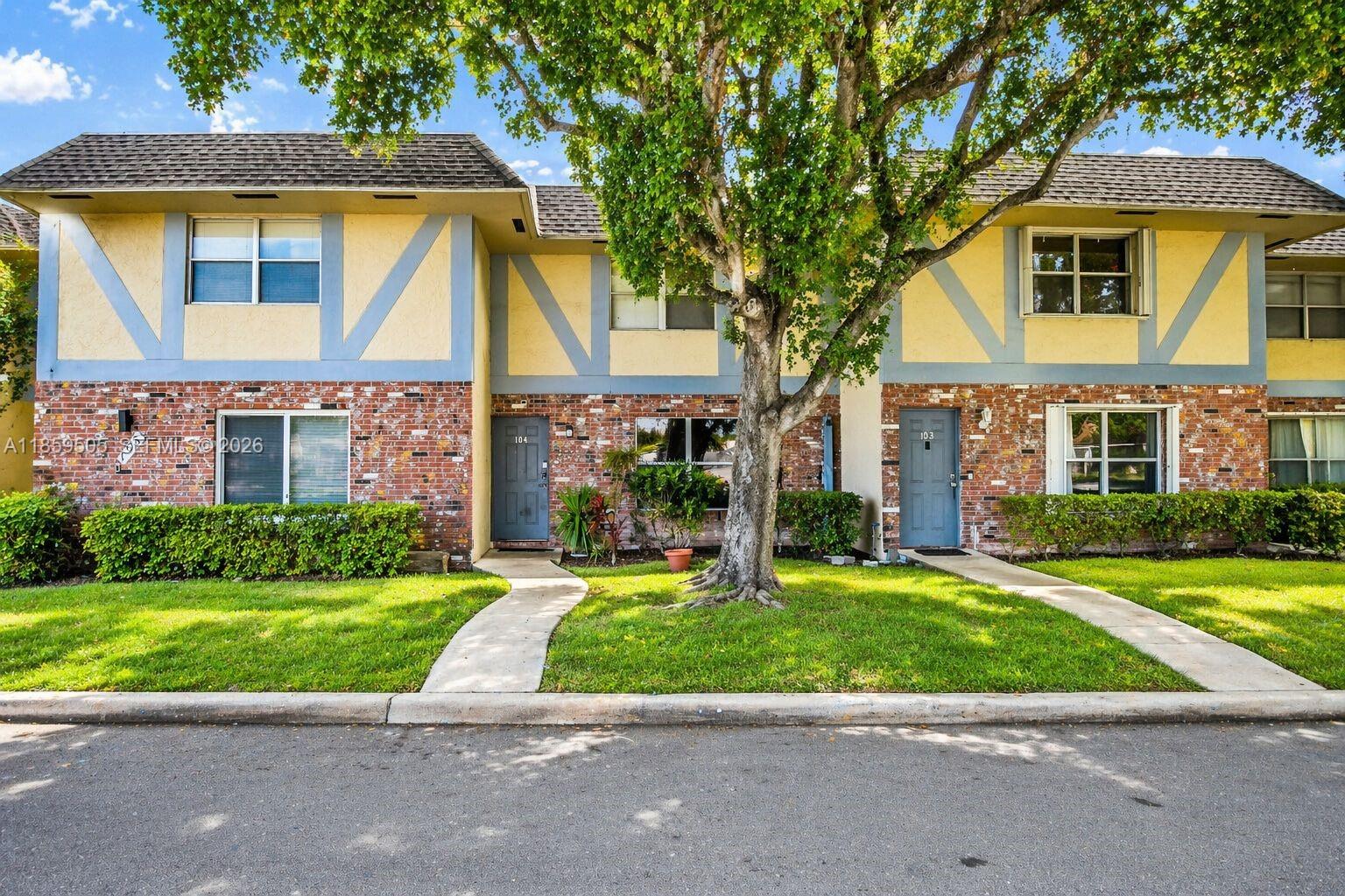 CROSS BRIAR I CONDO - Residential