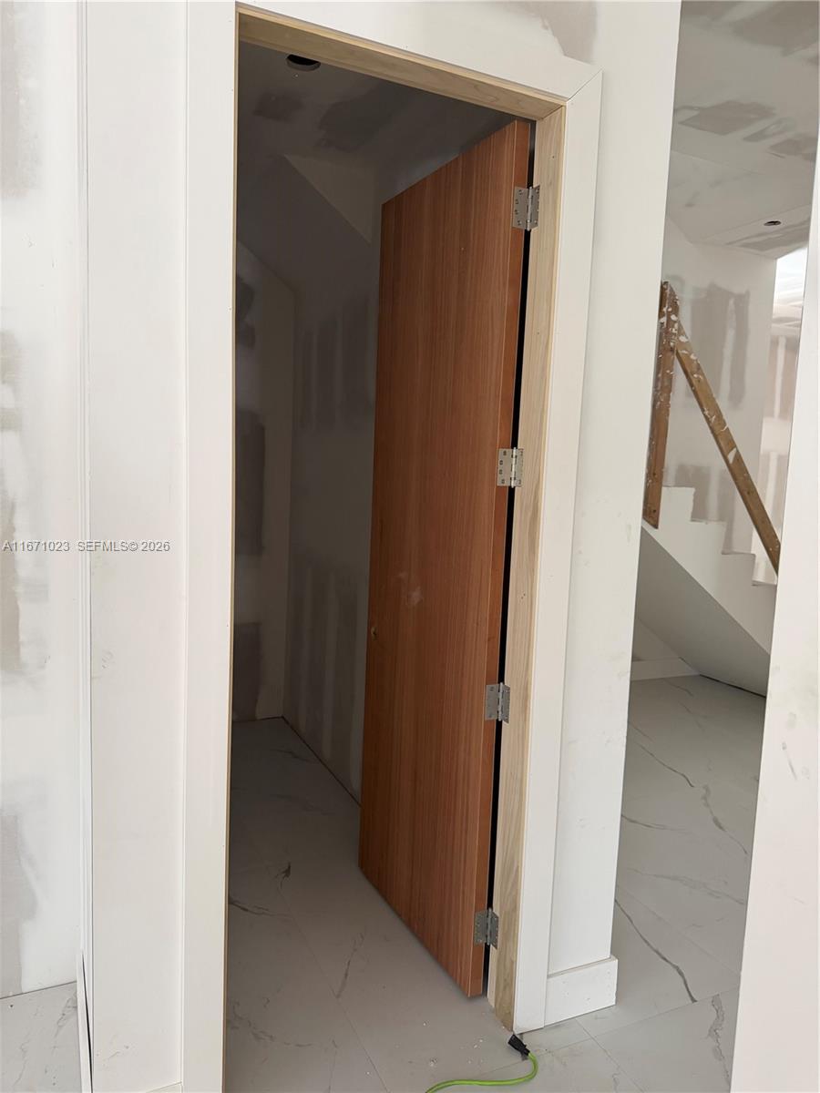 UNPLATTED - Residential