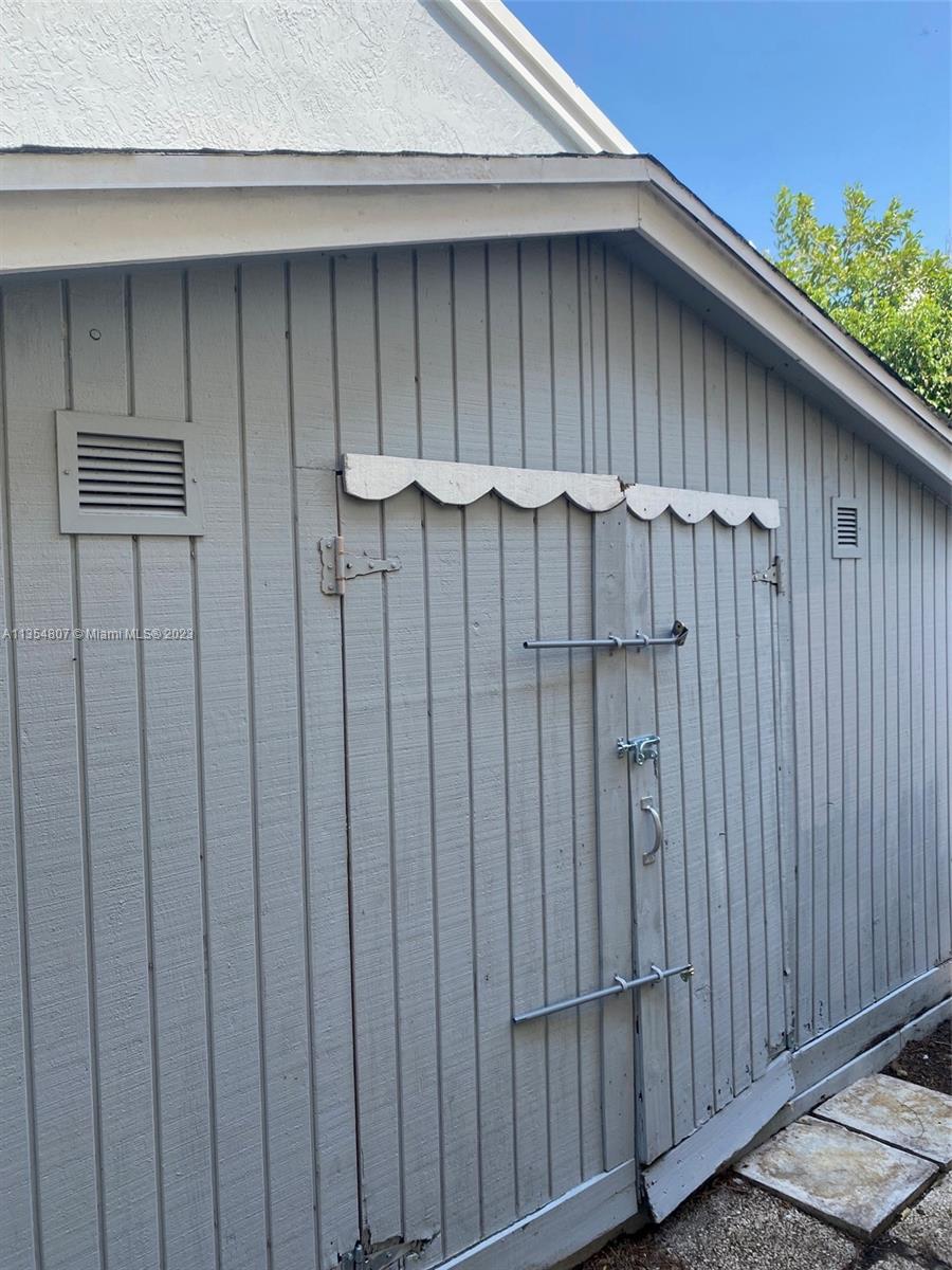 CORAL LAKES - Residential