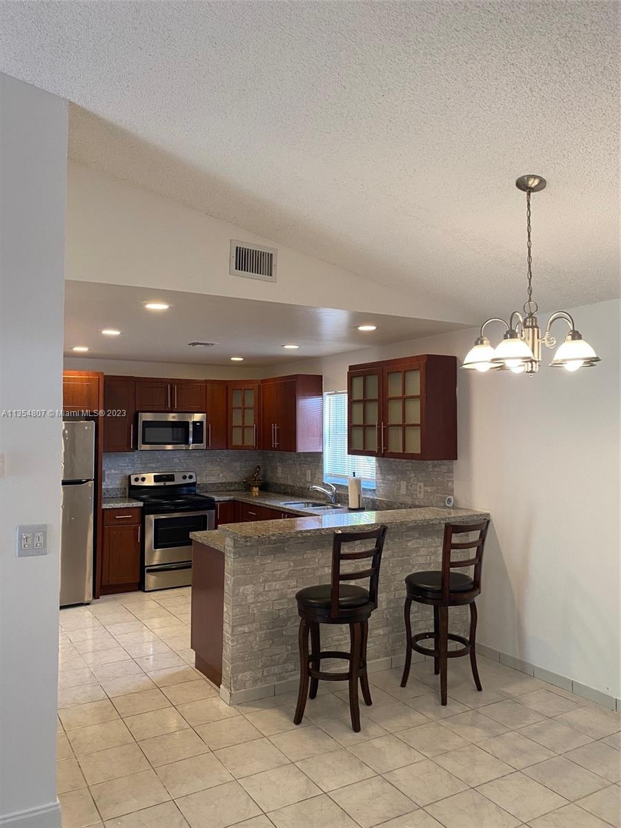 CORAL LAKES - Residential