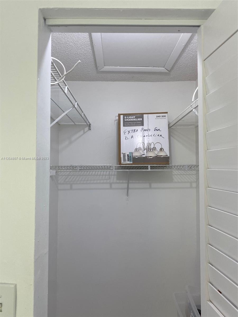 CORAL LAKES - Residential