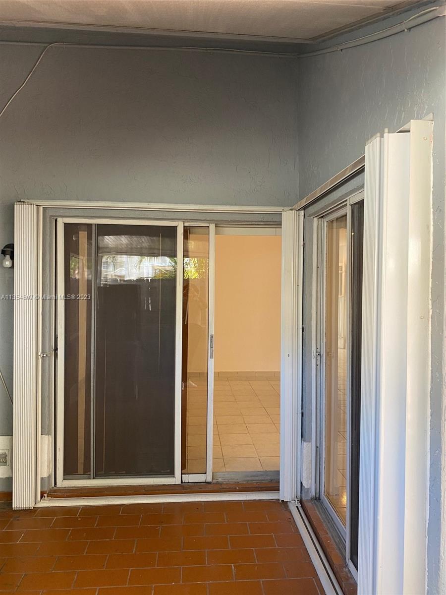 CORAL LAKES - Residential