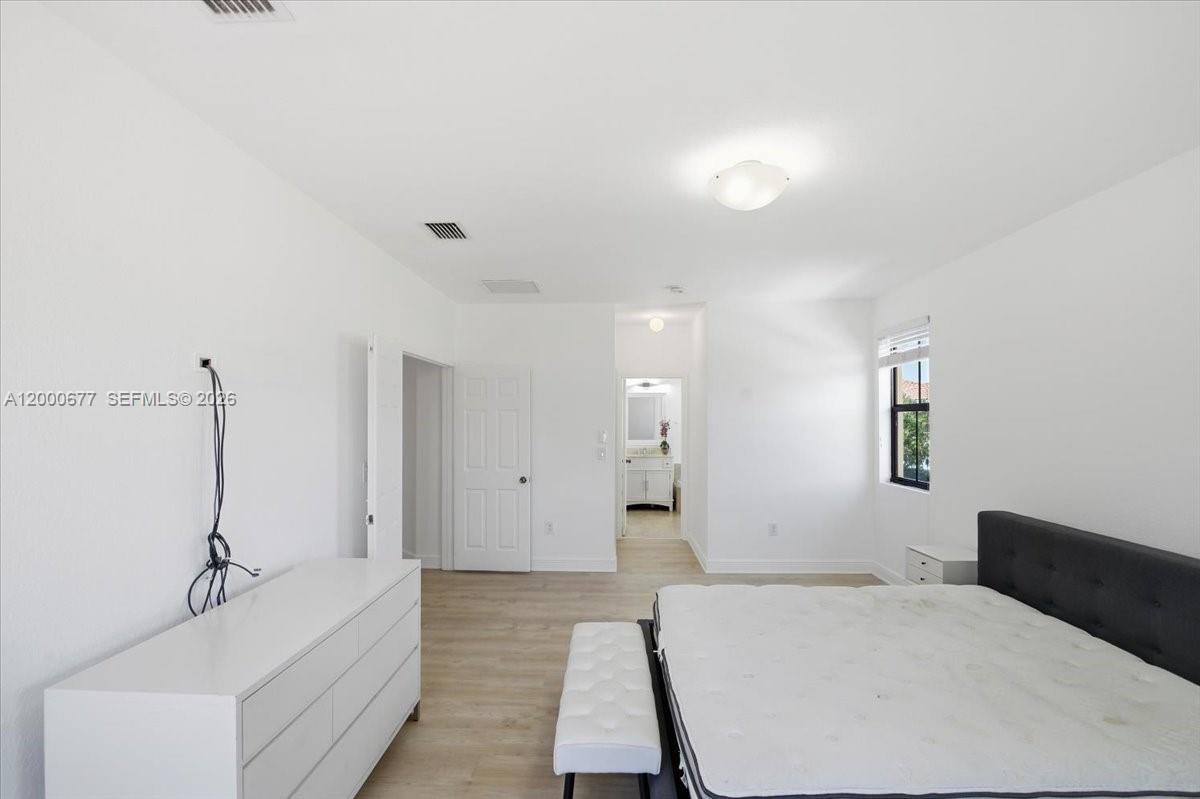 FONTAINEBLEAU WEST NORTH - Residential Lease