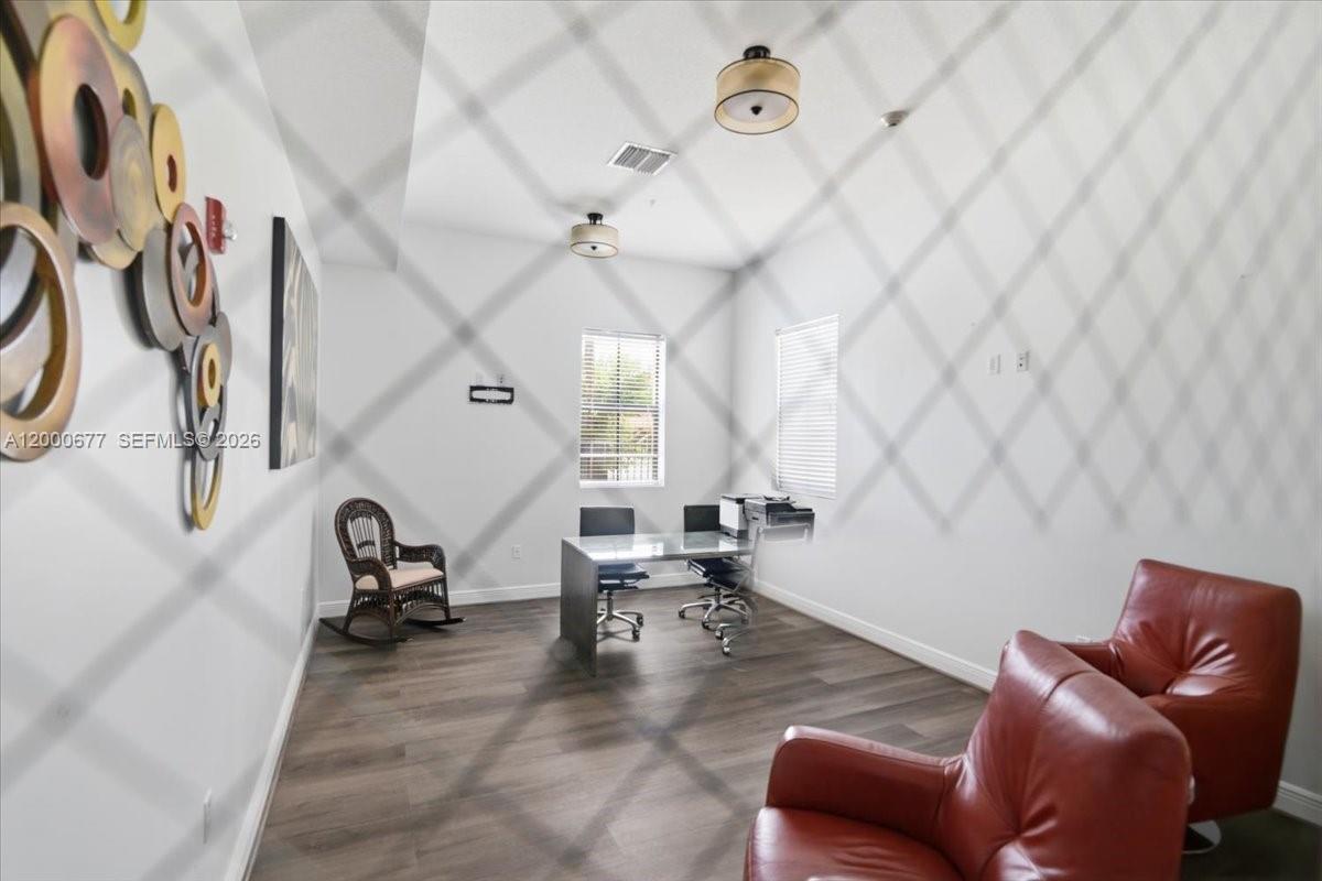 FONTAINEBLEAU WEST NORTH - Residential Lease