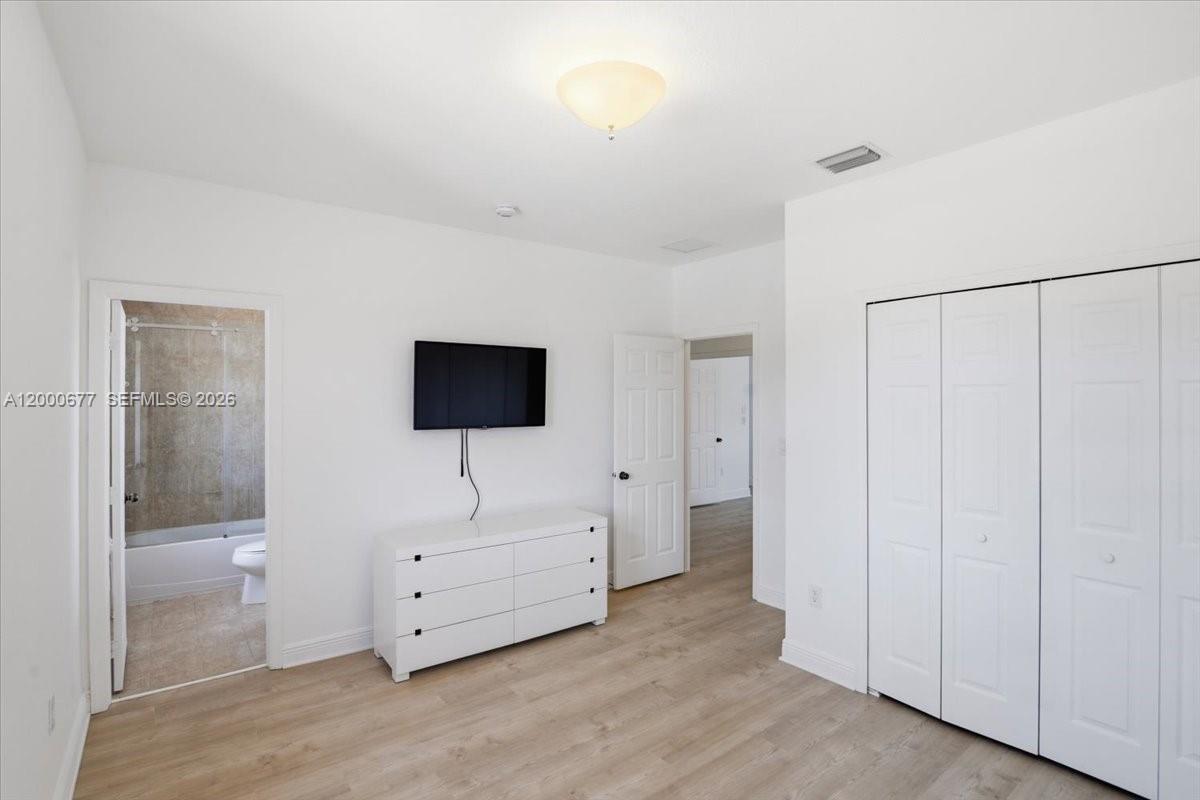 FONTAINEBLEAU WEST NORTH - Residential Lease