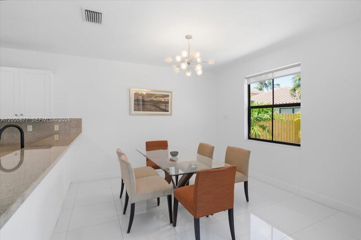 FONTAINEBLEAU WEST NORTH - Residential Lease