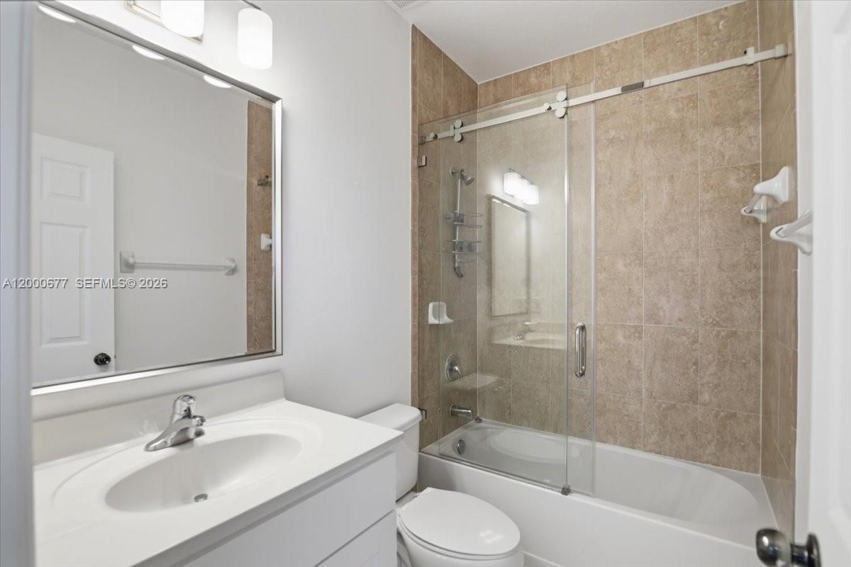 FONTAINEBLEAU WEST NORTH - Residential Lease