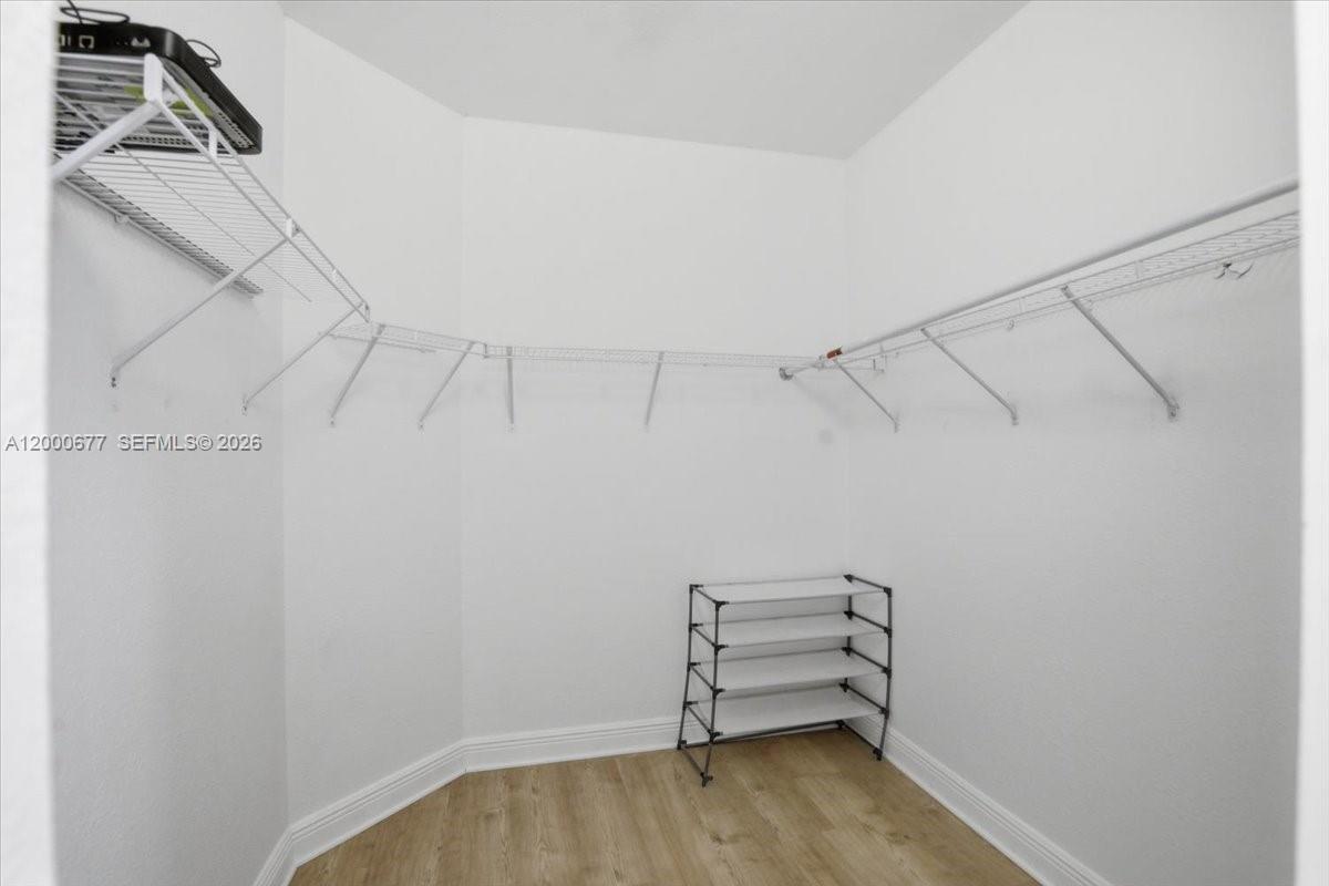 FONTAINEBLEAU WEST NORTH - Residential Lease