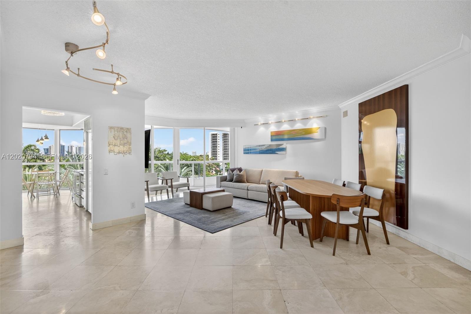 21205 Yacht Club Dr 605