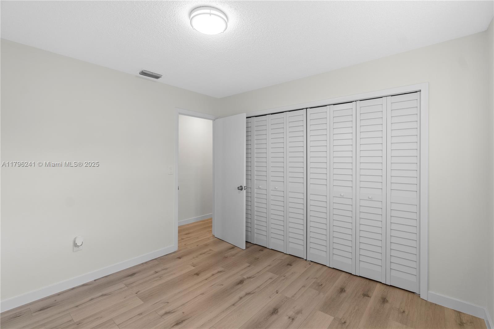 LA ROMANA - Residential Lease