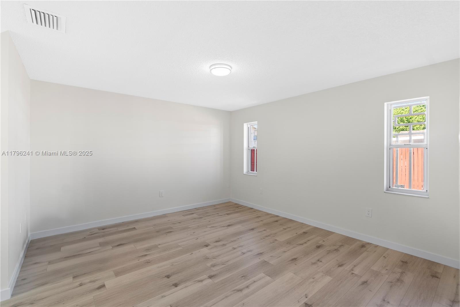 LA ROMANA - Residential Lease