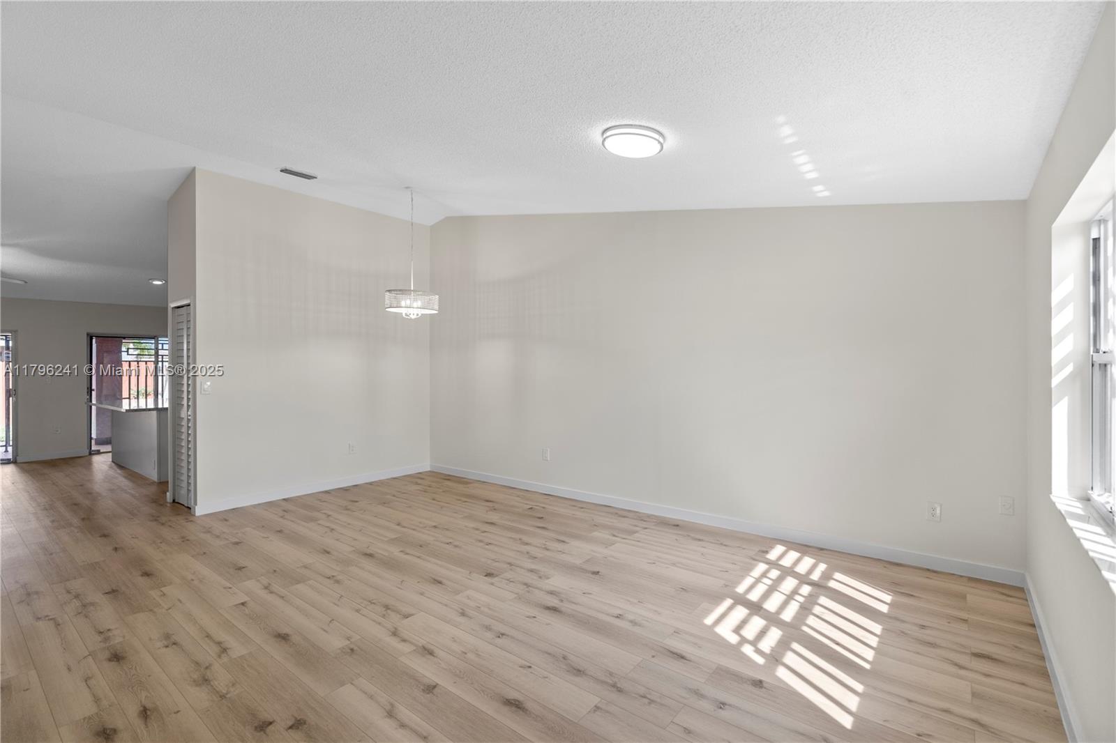 LA ROMANA - Residential Lease