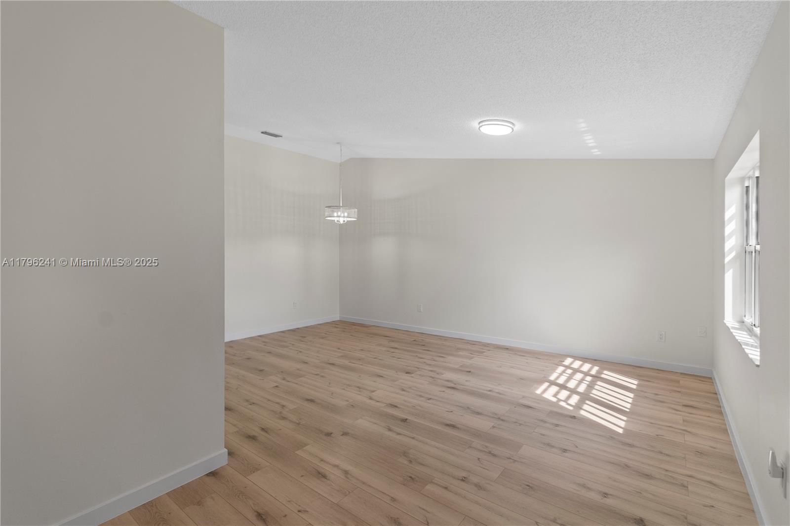 LA ROMANA - Residential Lease