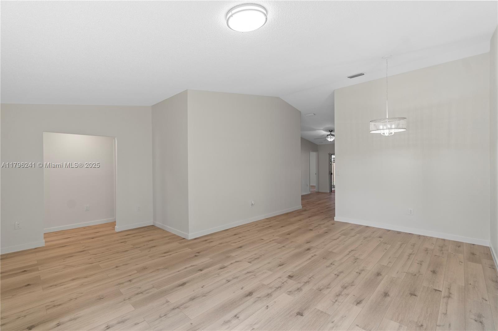 LA ROMANA - Residential Lease