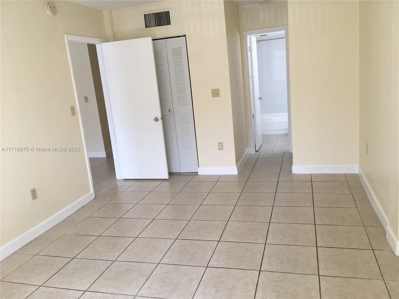 THE BERKELEY CONDO - Residential
