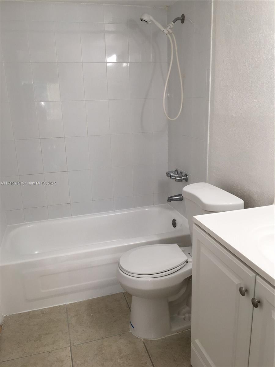 THE BERKELEY CONDO - Residential