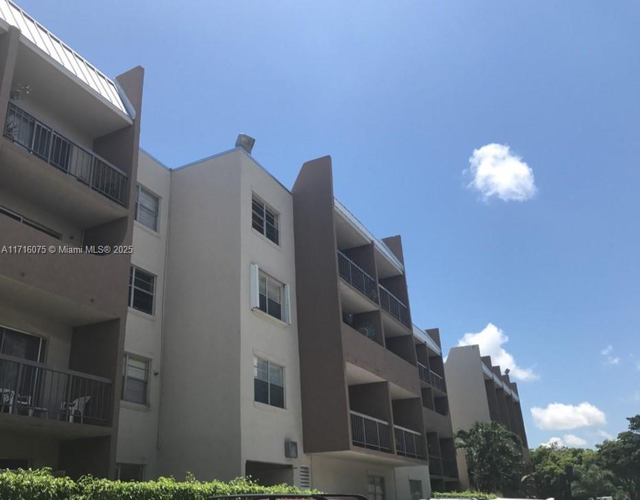 THE BERKELEY CONDO - Residential