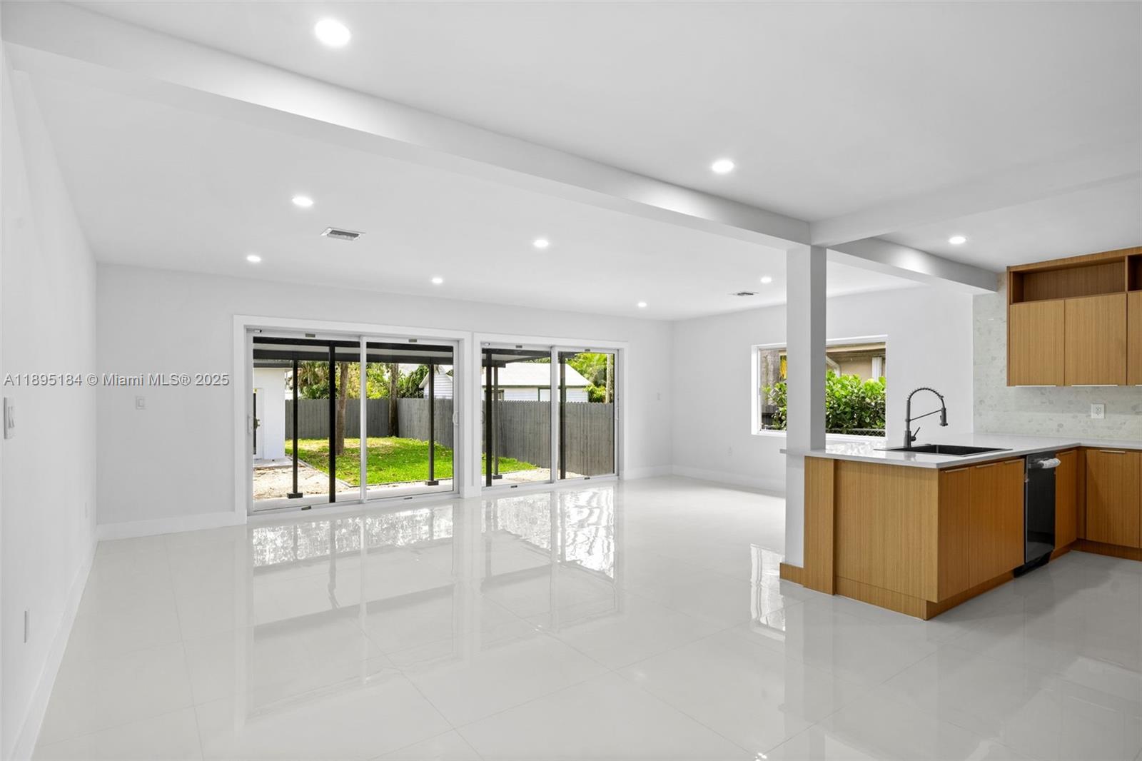 MCALLISTER TERR - Residential