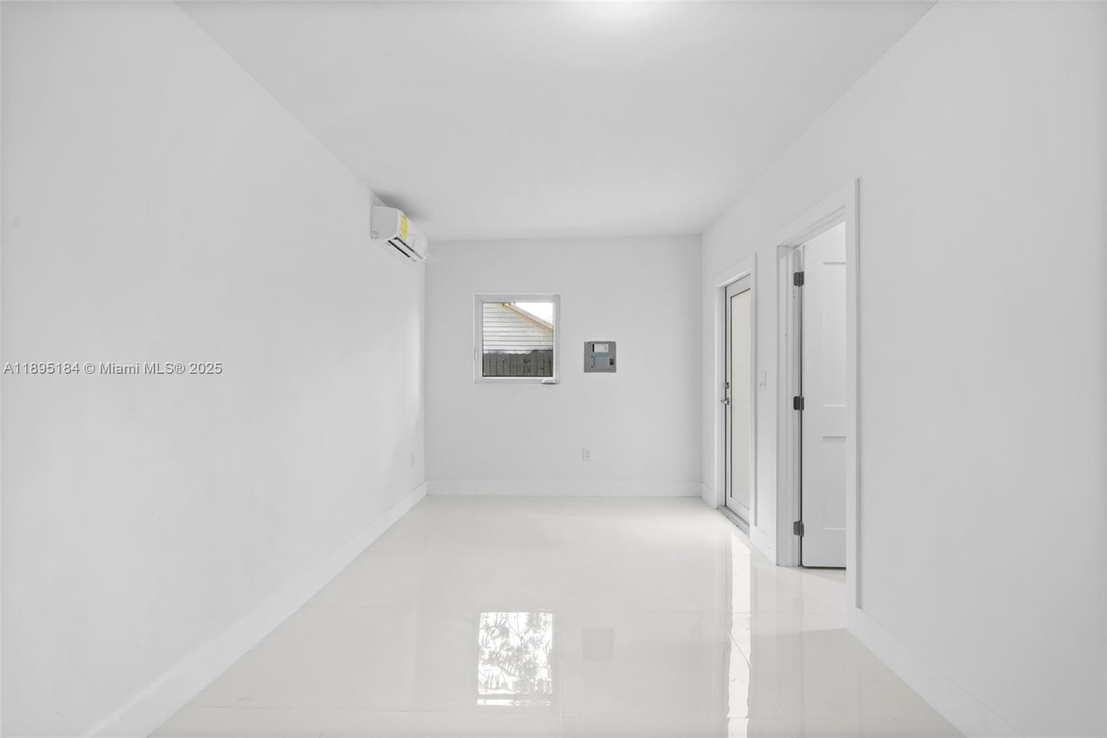 MCALLISTER TERR - Residential