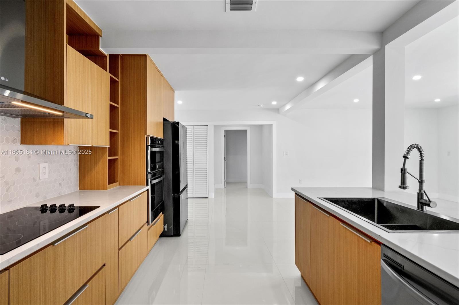 MCALLISTER TERR - Residential