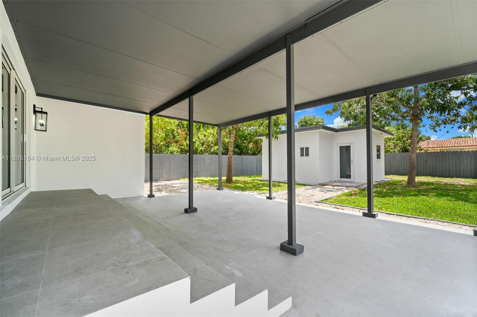 MCALLISTER TERR - Residential