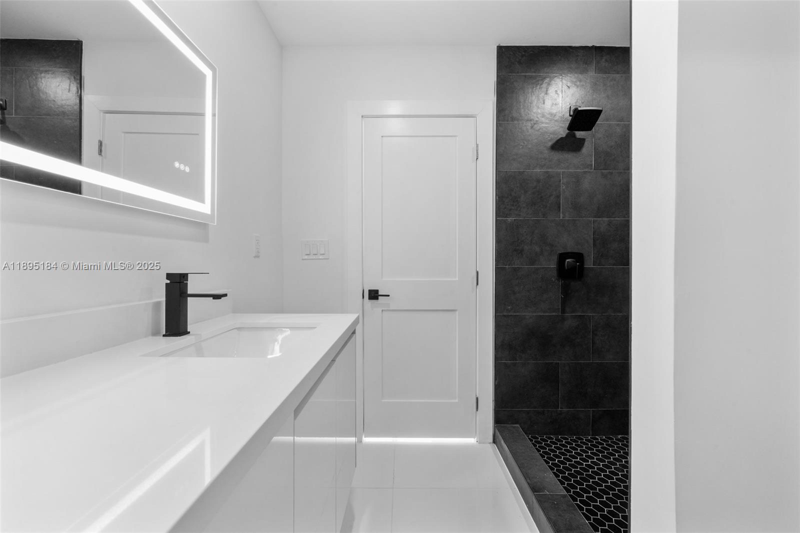 MCALLISTER TERR - Residential