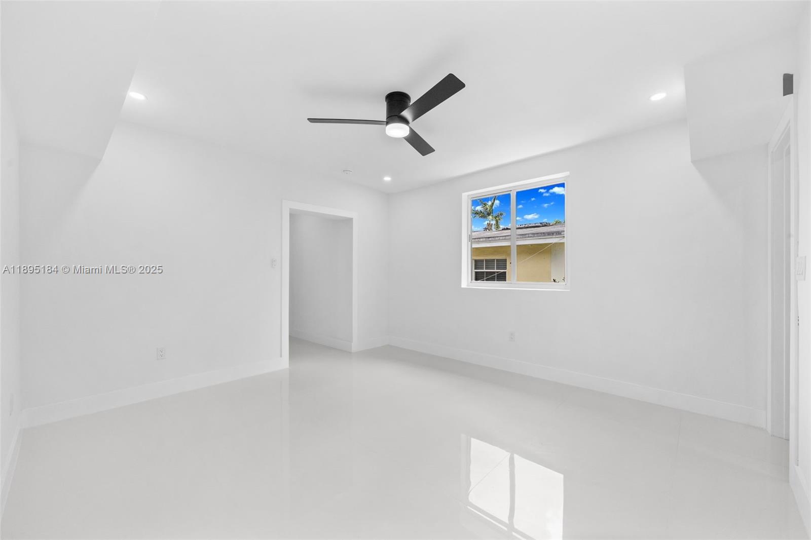 MCALLISTER TERR - Residential