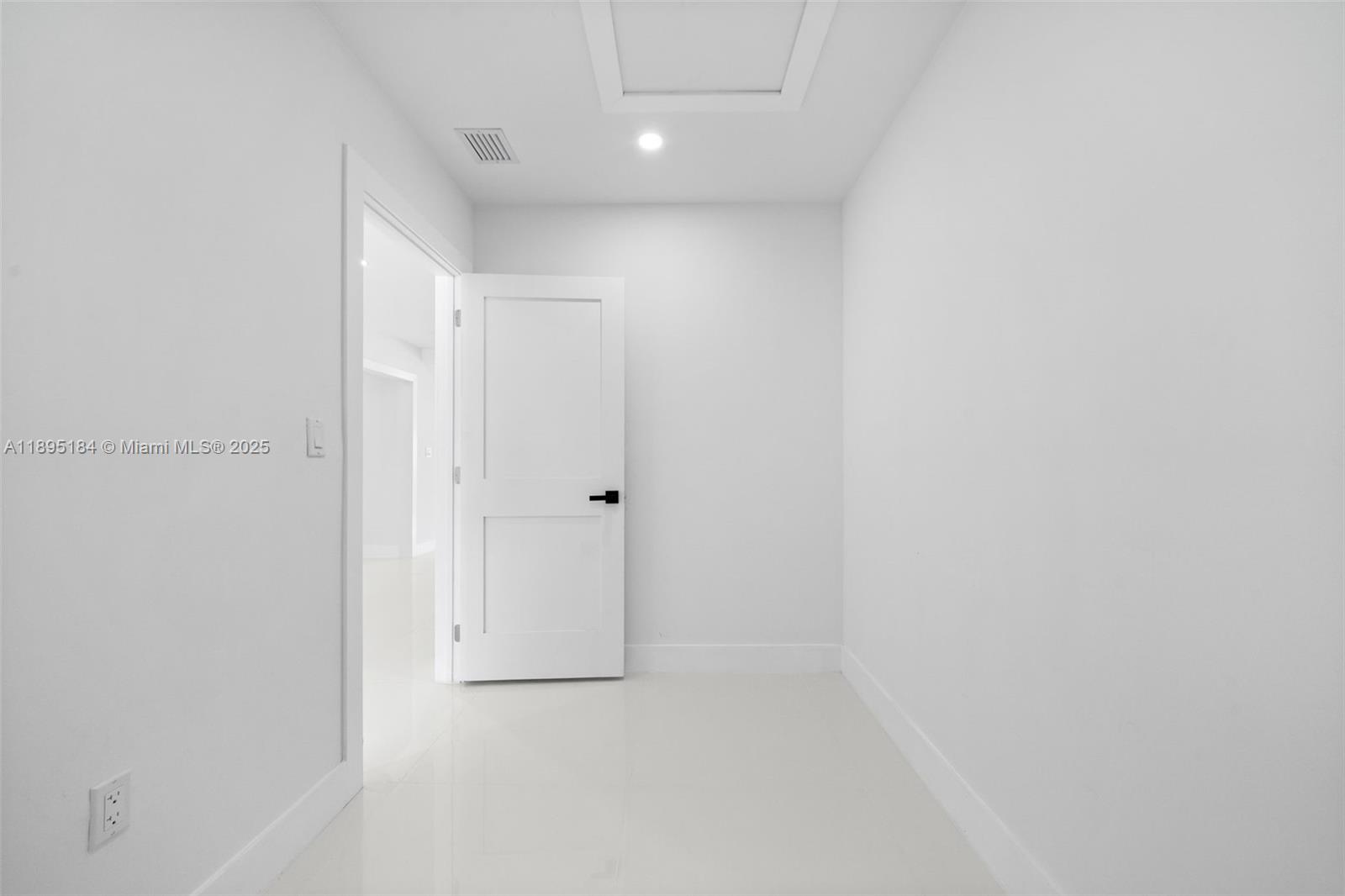 MCALLISTER TERR - Residential
