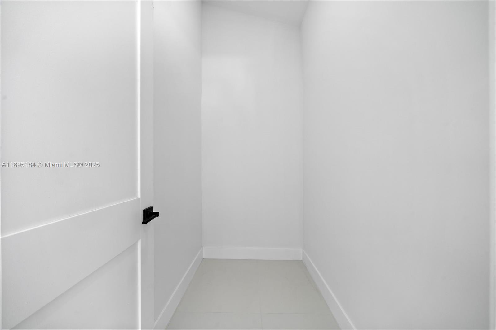 MCALLISTER TERR - Residential