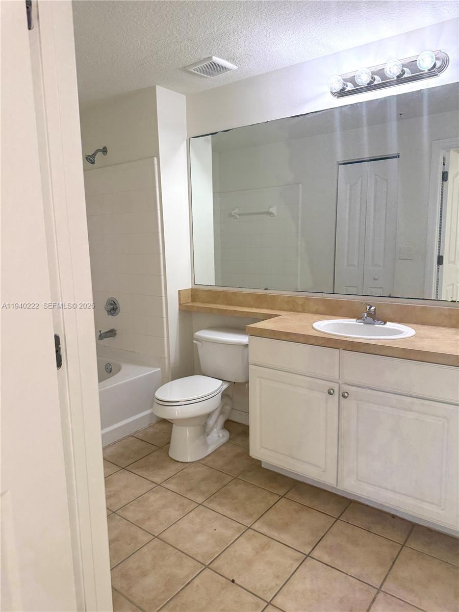 MEZZANO CONDO - Residential