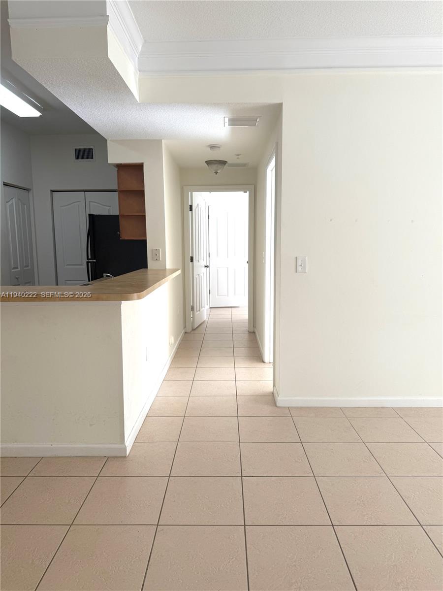 MEZZANO CONDO - Residential