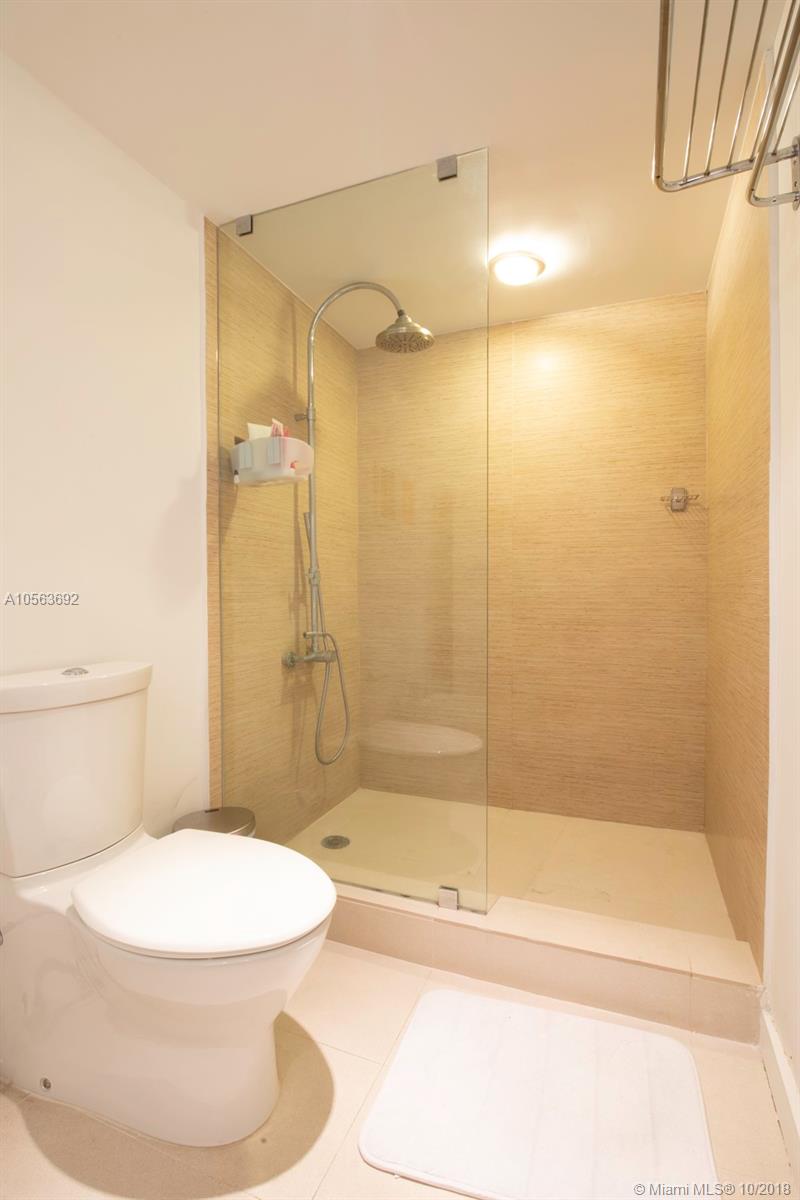 IMPERIAL AT BRICKELL COND - Residential Lease