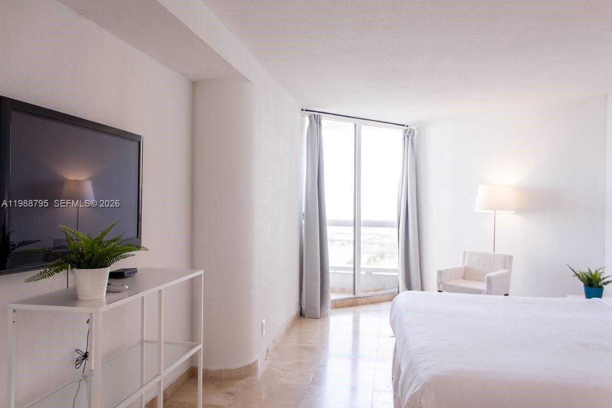 VENETIA CONDO - Residential Lease