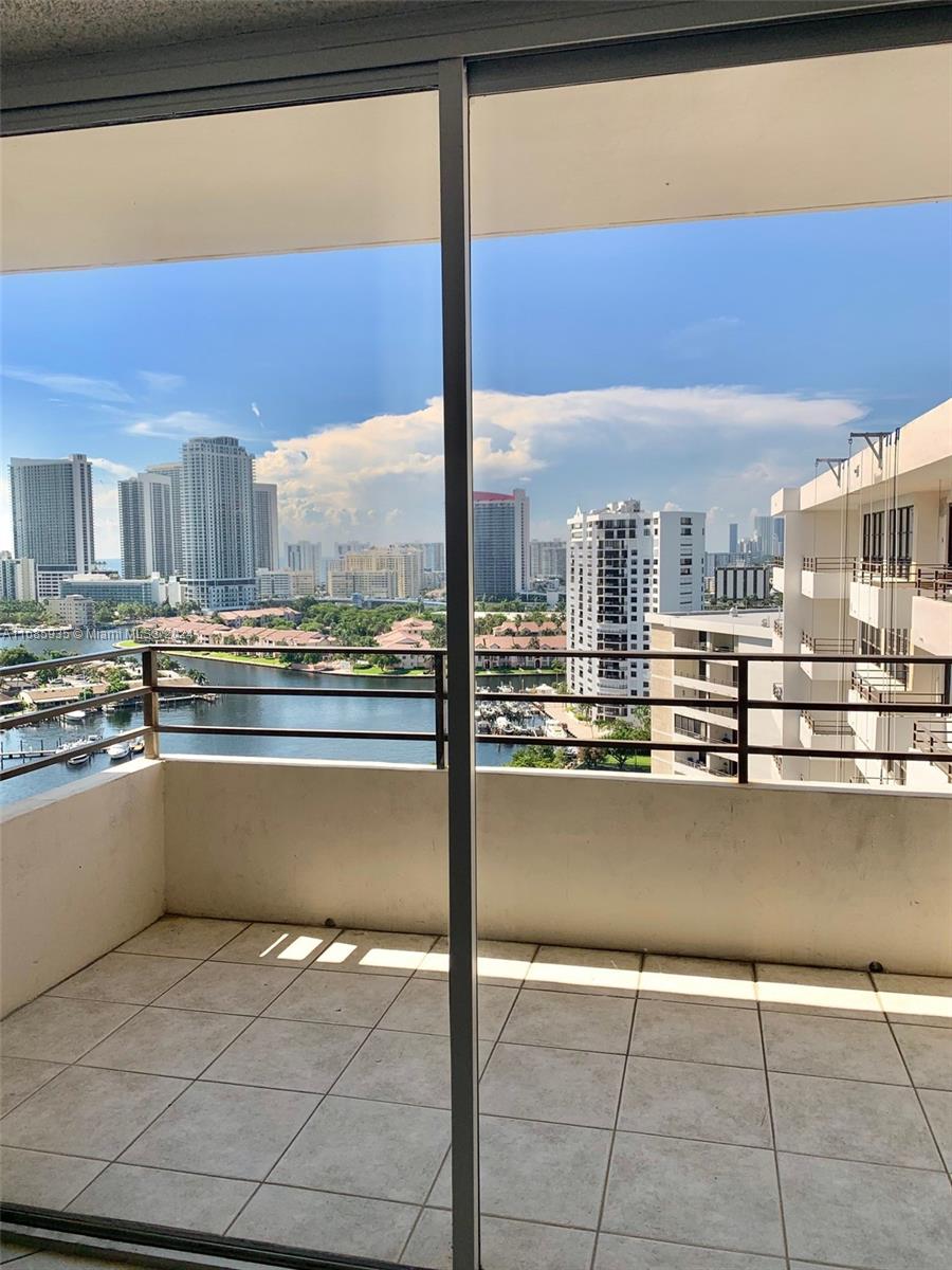 OLYMPUS CONDO PHASE - Residential