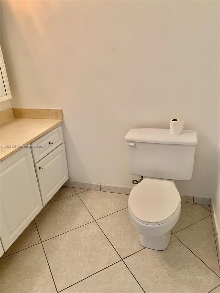 OLYMPUS CONDO PHASE - Residential
