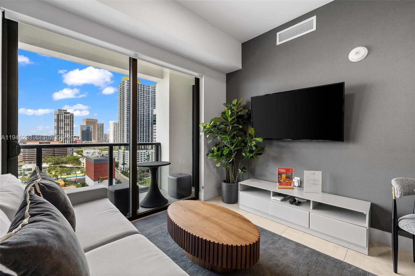 Smart Brickell - Residential