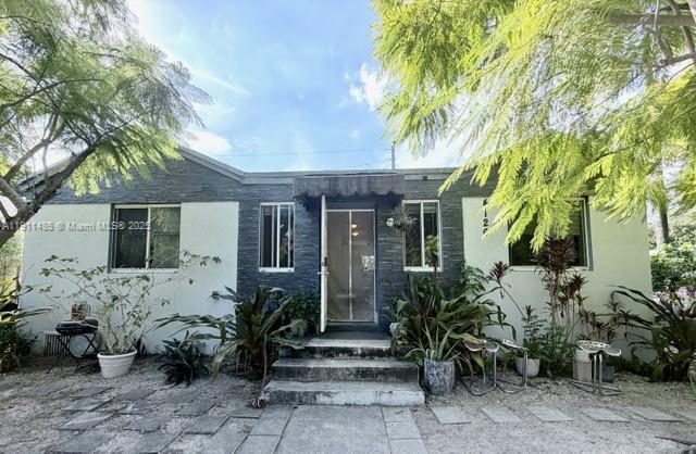 GRIFFINS SUB - Residential Lease