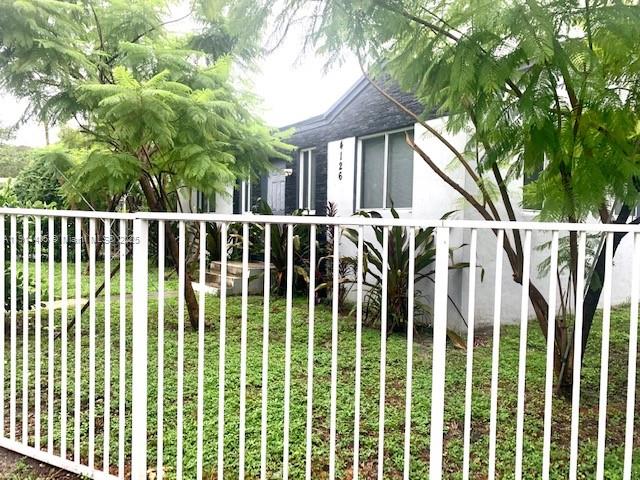 GRIFFINS SUB - Residential Lease