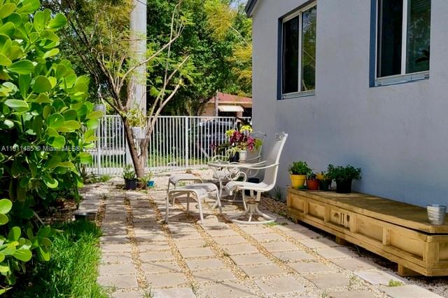 GRIFFINS SUB - Residential Lease