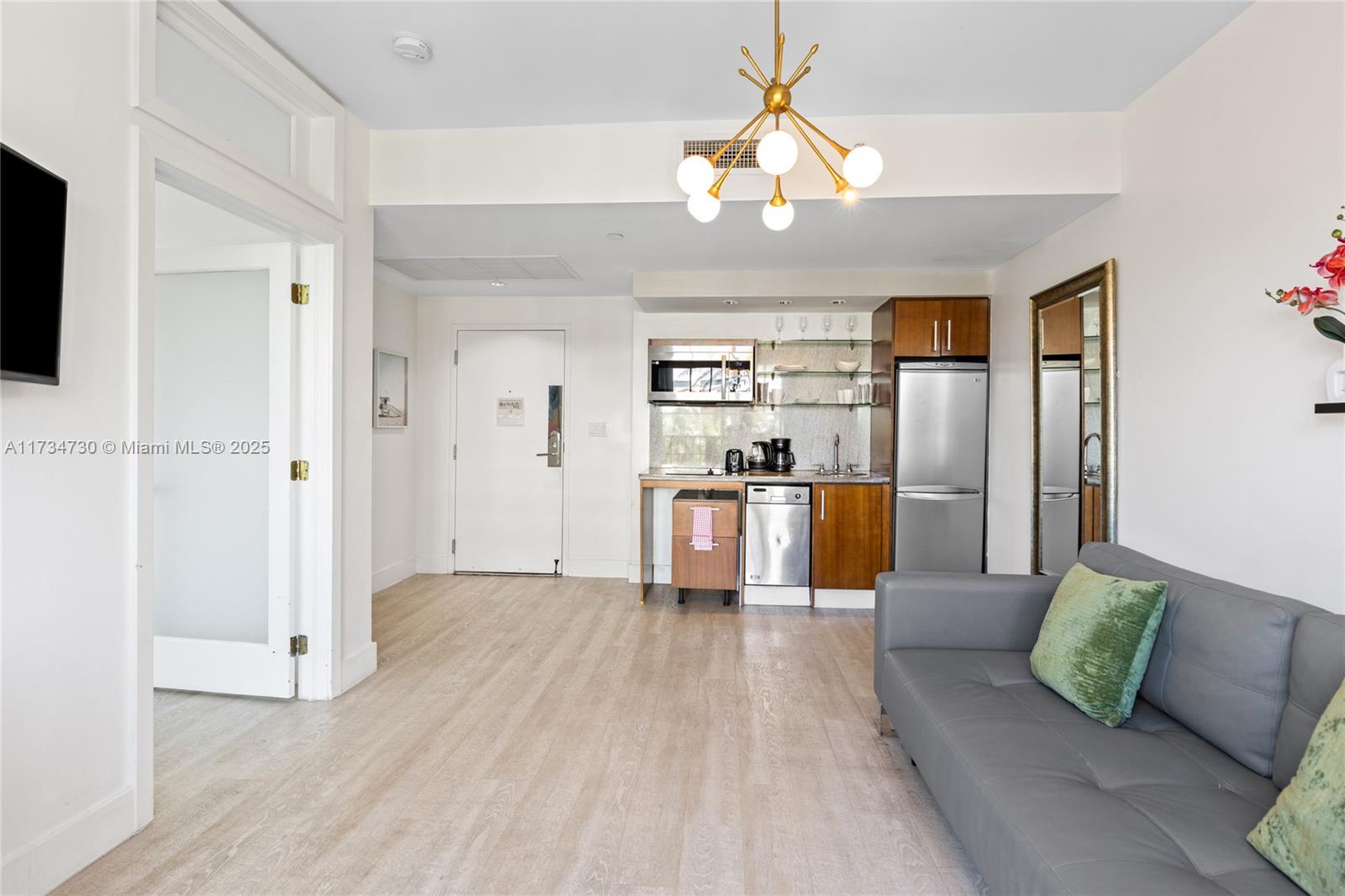 THE STRAND ON OCEAN DRIVE - Residential