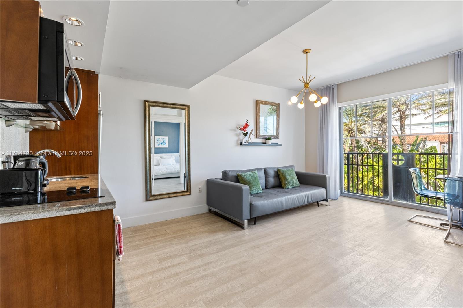THE STRAND ON OCEAN DRIVE - Residential